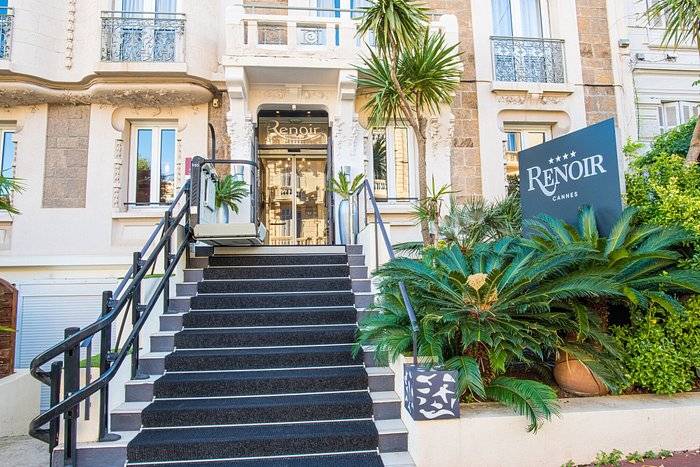 Séjour inoubliable, à Cannes, L'Hôtel Renoir est l'endroit parfait pour vous.