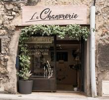 Un magasin spécialisée dans le CBD à valbonne, dans le Sud de la France ? La Chanvrerie à votre disposition !
